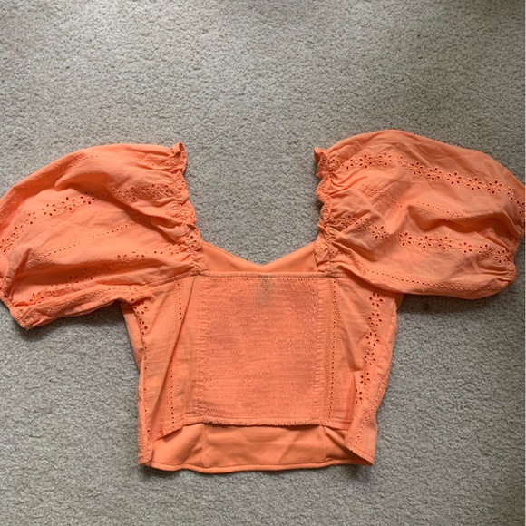 Wild fable flower blouse - Picture 2 of 2